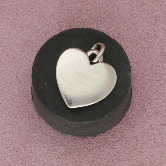 james avery sterling silver retired large engravable heart pendant - Picture 1 of 3